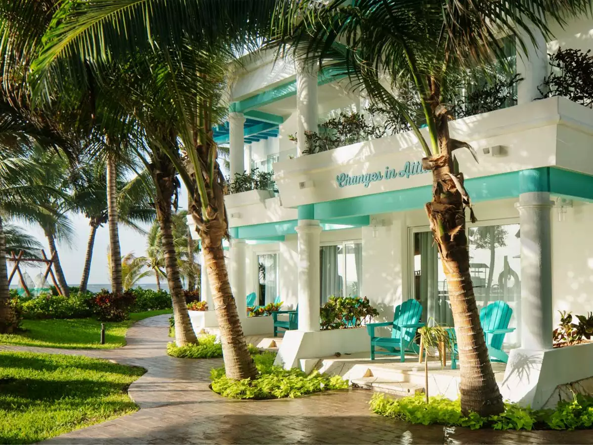 Hotel Risseree Accommodations | Margaritaville Island Reserve Riviera Cancún | Karisma ...