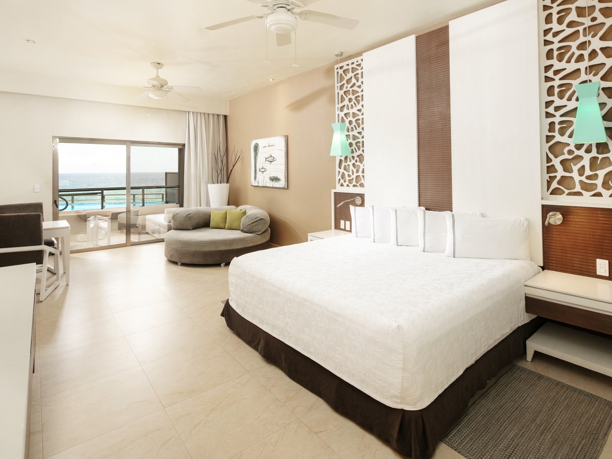 https://umbracoapi.karismahotels.com/media/7802/eds-9817-ofhmse-1.jpg?anchor=center&mode=crop&width=1200&height=900&format=jp2&quality=90